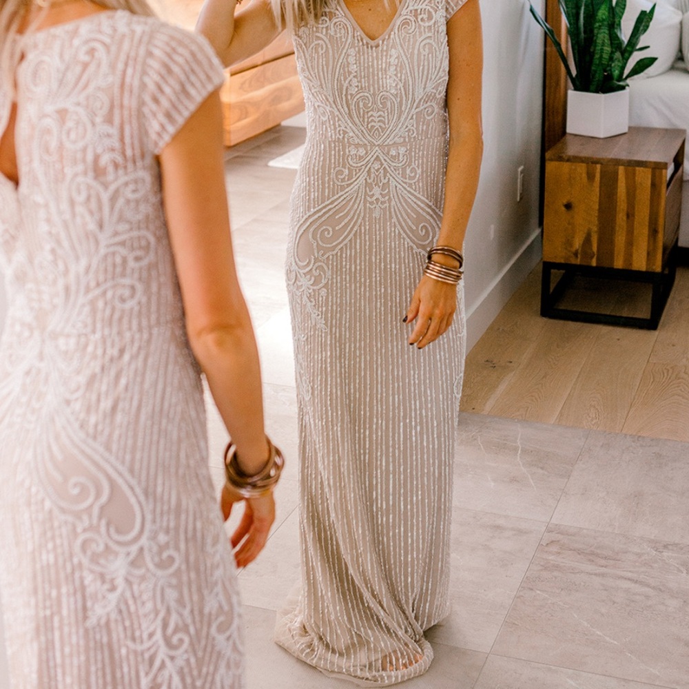 Chic Beaded Maxi Dress in Cream